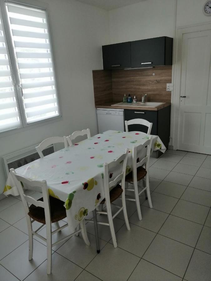 Gite En Brenne Les Chenes Merigny Kültér fotó